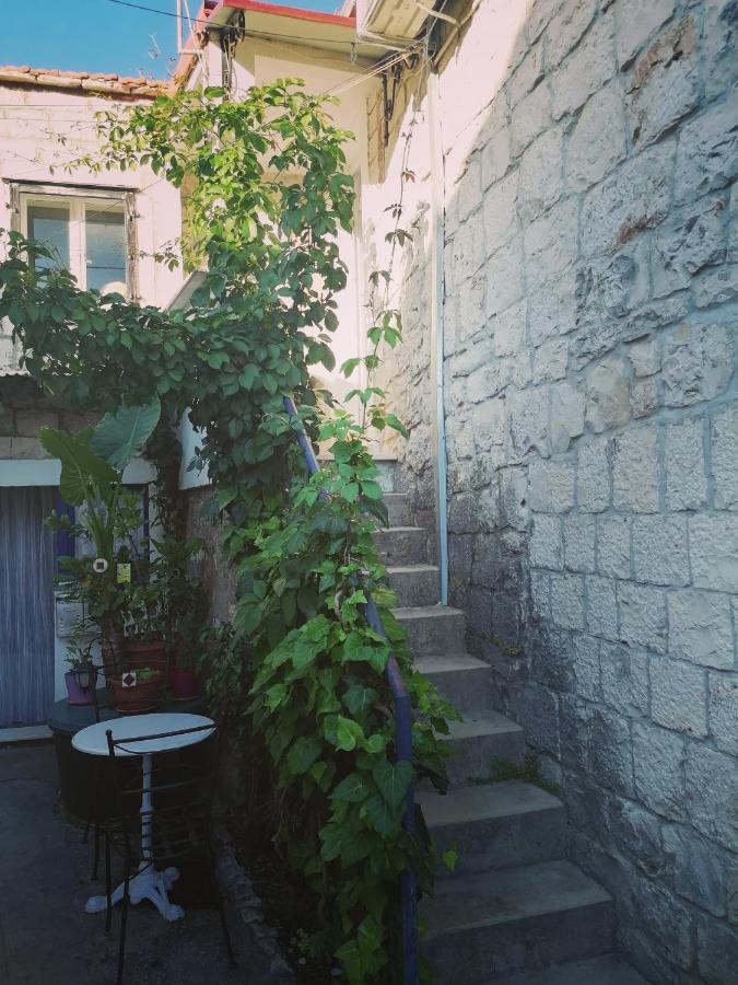 Stone House Apartment Slatine Ngoại thất bức ảnh